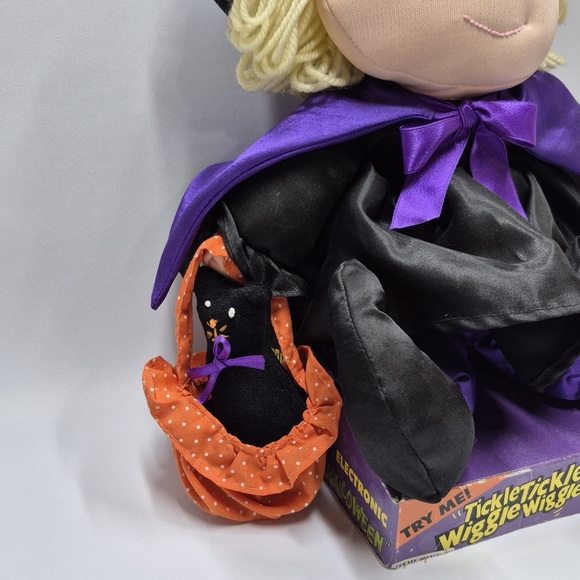 Halloween Witch Plush Doll Says Happy Halloween - Picture 7 of 9